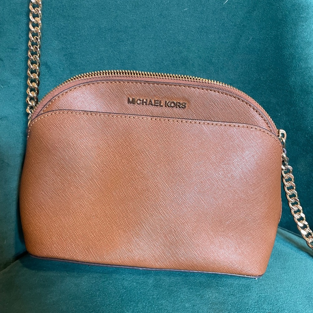 Michael Kors cross body purse